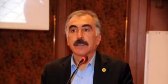 Eğitim-Sen Genel Başkanı Kamuran Karaca, Gaziantep’te sendika üyeleriyle bir araya