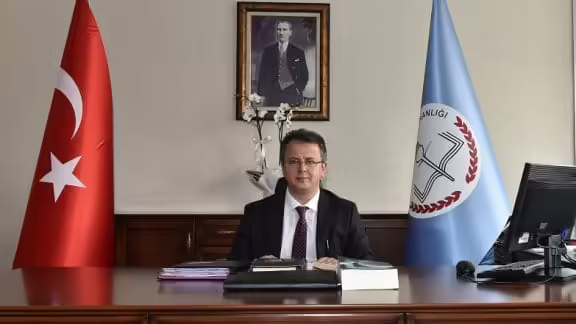 Yurt dışında stratejik alanlarda akademisyen yetiştirilecek Meb sitesinde yer alan