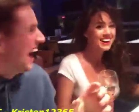 İşte dünyanın en kötü sevgilisi ve sevgilisine yaptığı eşek şakaları.