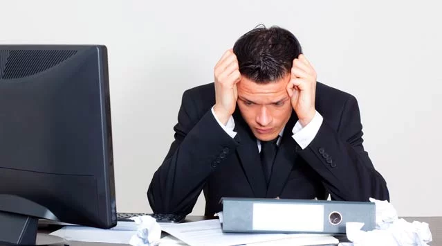 Oruçta İlk Gün Baş Ağrısı Neden Vuruyor? Uzmanlar Uyardı: Sebebi