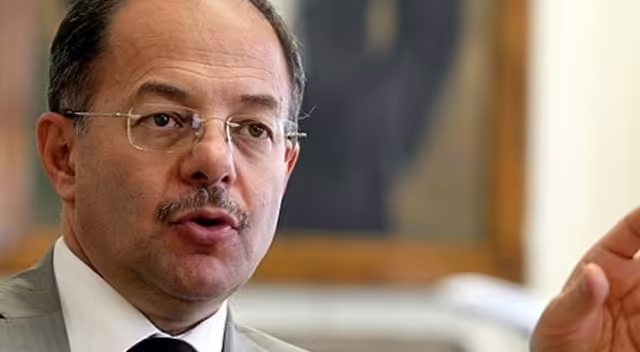 Sağlık Bakanı Recep Akdağ  yaptığı açıklamalarda sağlık personeli alımları yapacaklarını