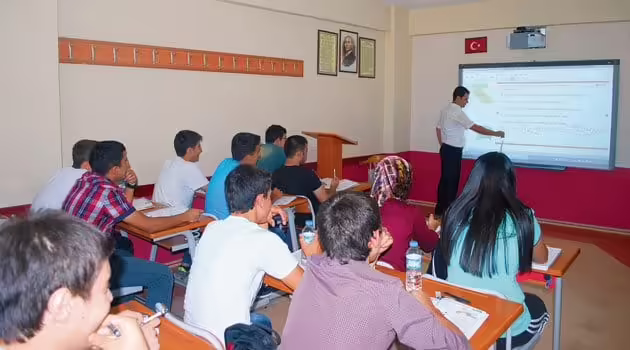 Millî Eğitim Bakanlığınca dershanelerin dönüşümünün ardından tanımlanan özel öğretim kurslarının