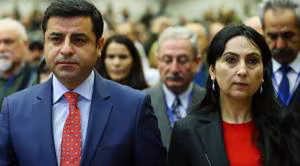 HDP Eş Başkanı Figen Yüksekdağ’ın, gözaltına alındığı öğrenildi. Aynı zamanda