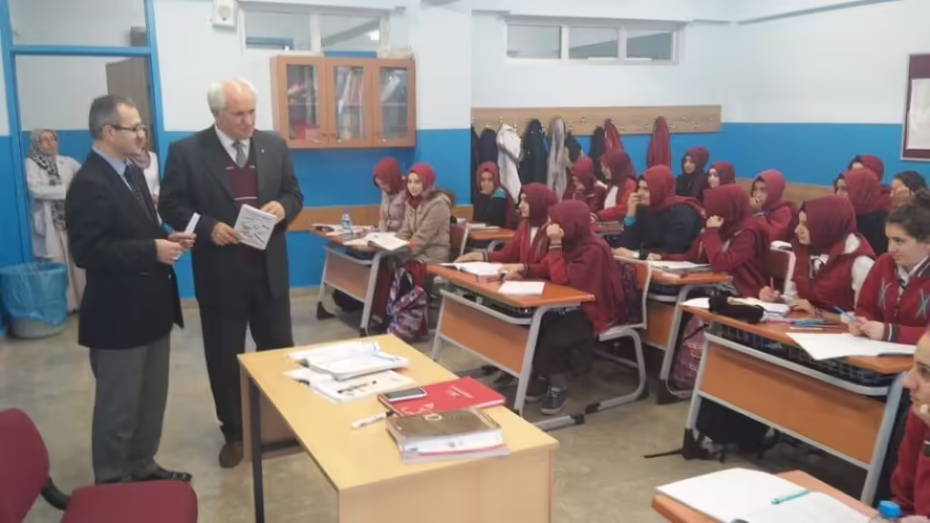 MEB, şube müdürü ve üstü personel arasından maarif müfettişi alacak