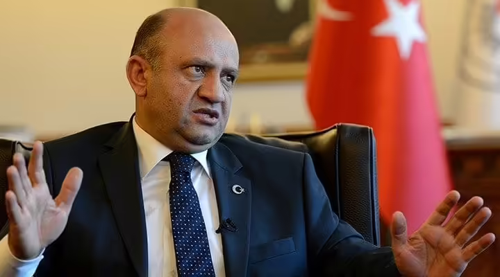 Milli Savunma Bakanı Fikri Işık çeşitli açıklamalar yaparak merak edilen