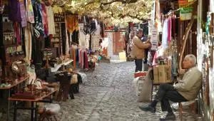 Maliye Bakanı Naci Ağbal, esnafa iki müjde verdi. İşletme sahiplerinin
