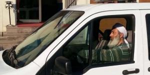 Çanakkale'de sakal ve sarıkla resmi aracı kullanan polis memuru Kuraner