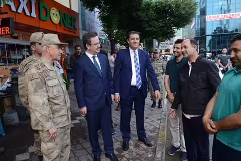ORGENERAL ÇETİN IĞDIR ESNAFINI ZİYARET ETTİ Iğdır’da ki birlikleri ziyaret