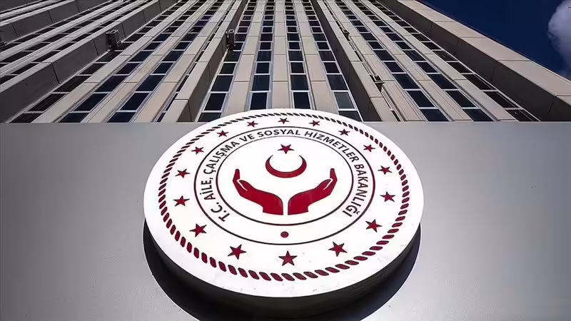 Yapılan açıklama şu şekilde: “Aile, Çalışma ve Sosyal Hizmetler Bakanlığı
