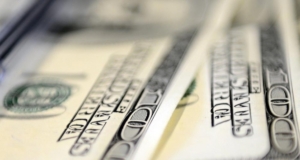 Hafta başında hızlı düşüş yaşayan dolar ve euro, son işlem