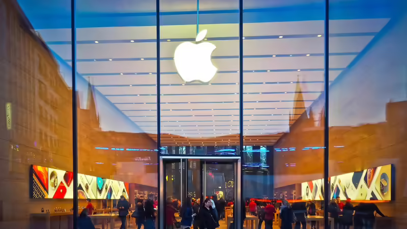 Apple, tüm ürünlerine %10 zam yapma kararı aldı. Bu zam,